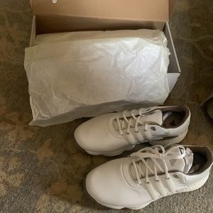 Brand new adidas golf shoes tour 360